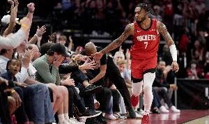 王子星谈白魔离队：有点可惜 奇才下赛季还是重建期抡起来吧少年