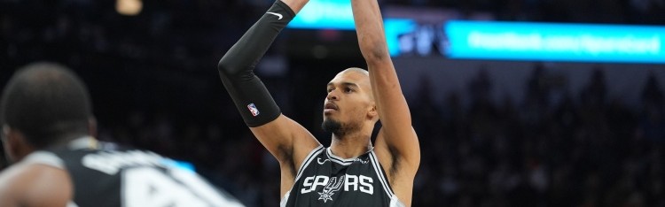 九游体育-外线失准！文班亚马16中6拿到16分16板 三分10中2&amp;罚球6中2