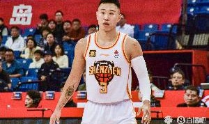 攻防俱佳！贺希宁17中8&amp;三分7中3拿到19分 贡献4次抢断