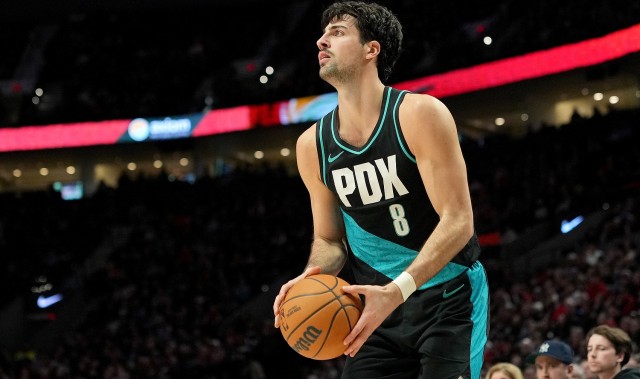 媒体人：没有阿夫迪亚的开拓者 完全有机会去俯冲争状元