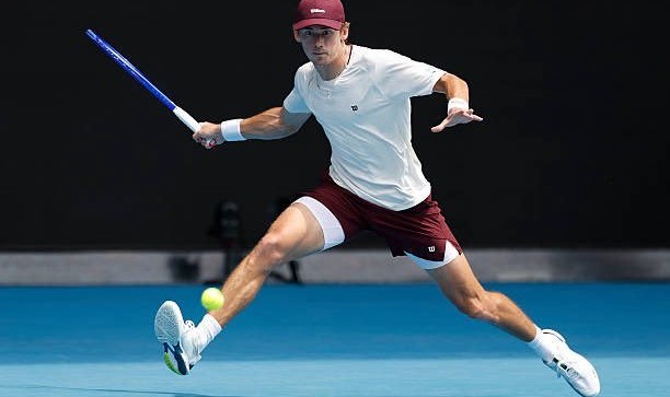 九游体育-目送阿卡大满贯全四强，德米纳尔第七次卡八！|1/4决赛|卢布列夫|温网|罗布雷多|萨芬_新浪体育_新浪新闻