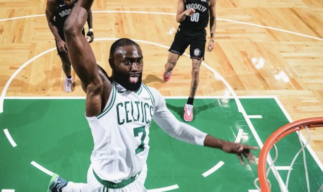 凯尔特人首发：怀特、沙伊尔曼、杰伦-布朗、豪瑟、克塔