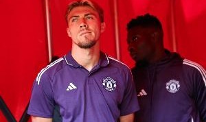 九游体育官网-罗体：那不勒斯加入霍伊伦竞争，租借+买断总价超4000万欧