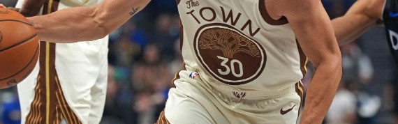 九游体育APP-落选秀准三双对飙库里38分，状元21+11克莱哑火，独行侠复仇勇士