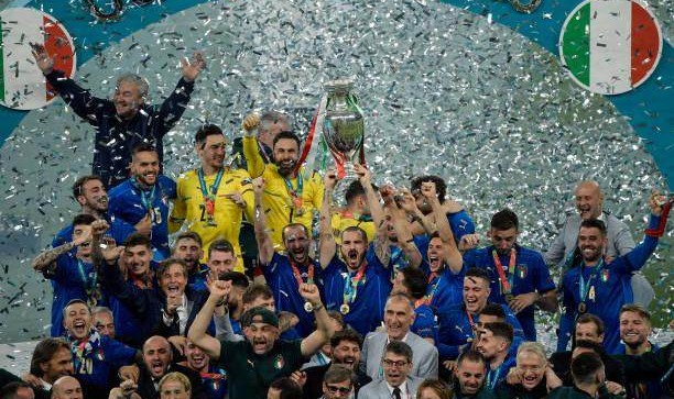 九游体育APP-一年间从天堂到地狱，意大利在新长征路上重生